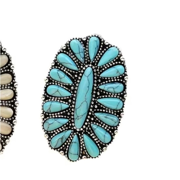 Adjustable Turquoise Statement Ring - Picture 4 of 5